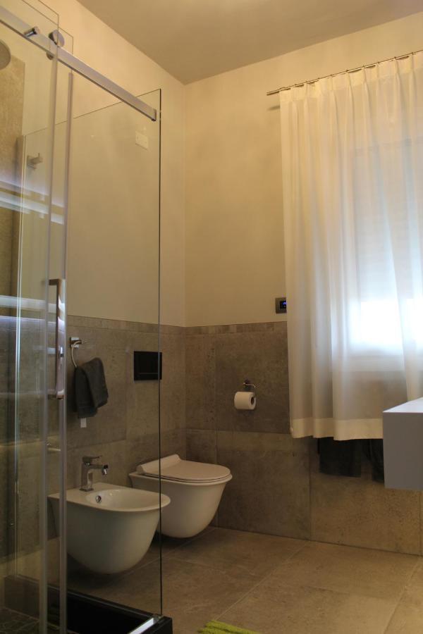 Villa Martina Luxury Rooms Desenzano del Garda Esterno foto