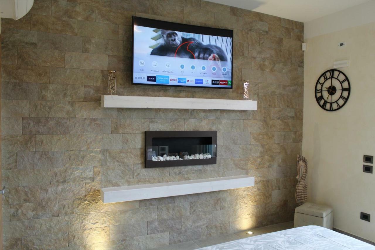 Villa Martina Luxury Rooms Desenzano del Garda Esterno foto