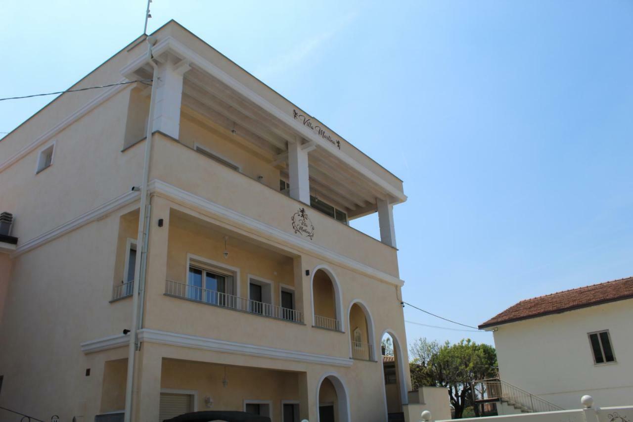 Villa Martina Luxury Rooms Desenzano del Garda Esterno foto