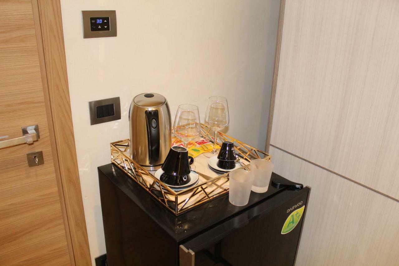 Villa Martina Luxury Rooms Desenzano del Garda Esterno foto